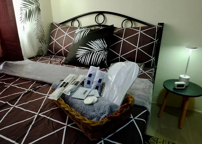 Cecils Cubao Cozy Escape * Manila